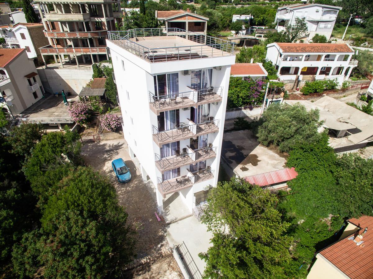 Buskovic Apartamento Dobra Voda Exterior foto